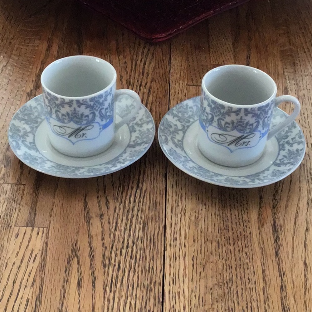 NEW WITH BOX Set of 2 espresso cups and saucer